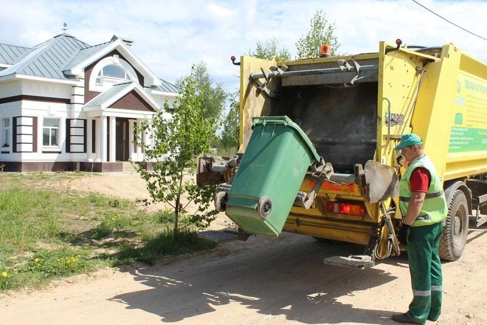 Вывоз мусора с дачи СНТ в Улане-Удэ от ПроМусор — вывоз дачного и садового мусора, цена от 1690 руб