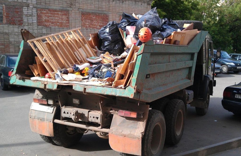 Вывоз мусора из магазина в Улане-Удэ от ПроМусор: услуги, цена от 1793 руб., утилизация отходов