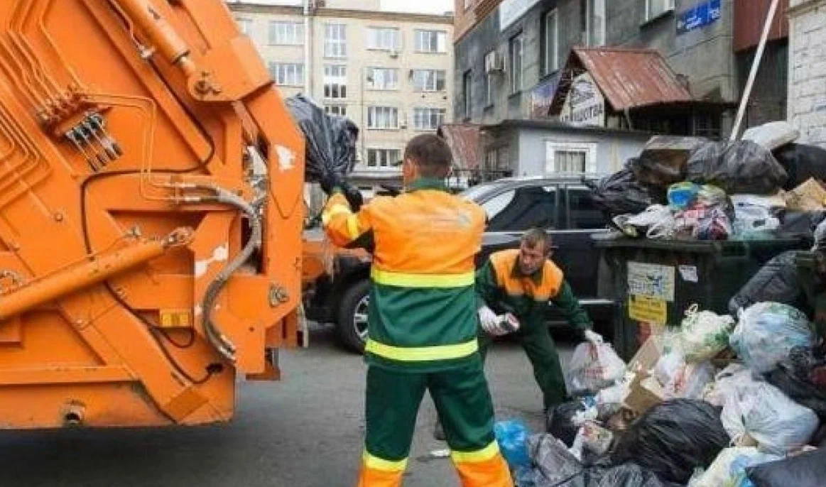 Срочный вывоз мусора в Улане-Удэ от ПроМусор — заказ день в день от 2919 руб., грузчики, цена