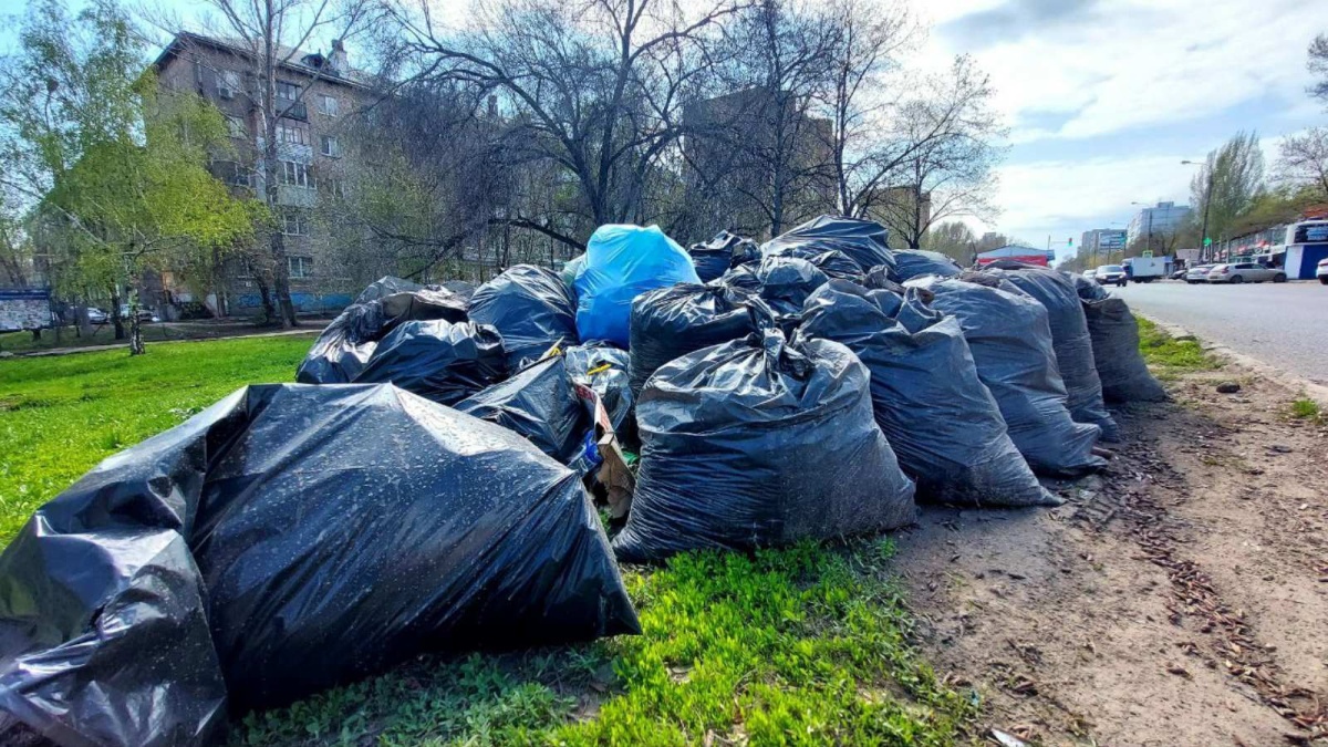 Вывоз и утилизация мусора после субботника в Улане-Удэ в октябре