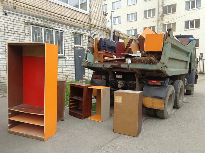 Вывоз шкафа в Улане-Удэ от ПроМусор — недорого, демонтаж, утилизация, вывоз из квартиры от 871 руб