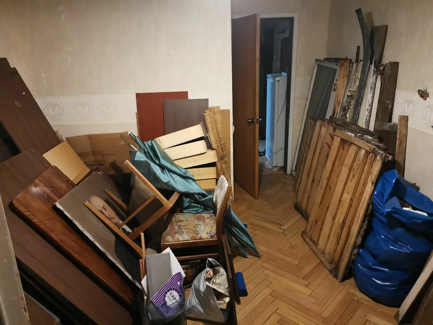 Демонтаж мебели с вывозом и утилизацией в Улане-Удэ в октябре